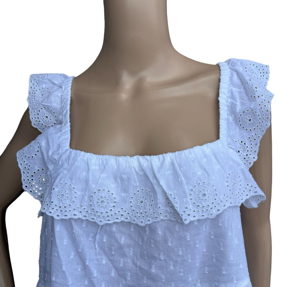 Old Navy White Embroidered Blouse L Sleeveless Ruffle Swing Top Boho Summer New